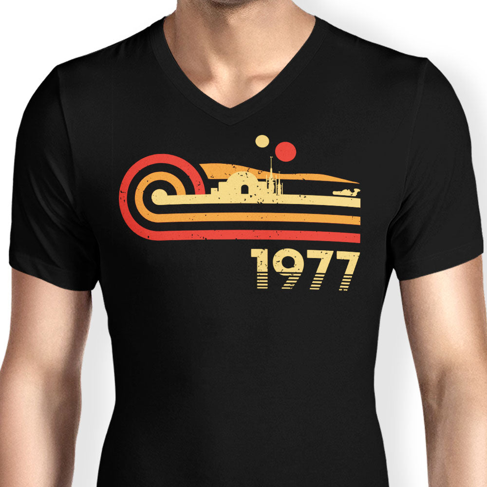 Retro Hope - Men's V-Neck product image 8