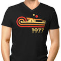 Retro Hope - Men's V-Neck product image 1