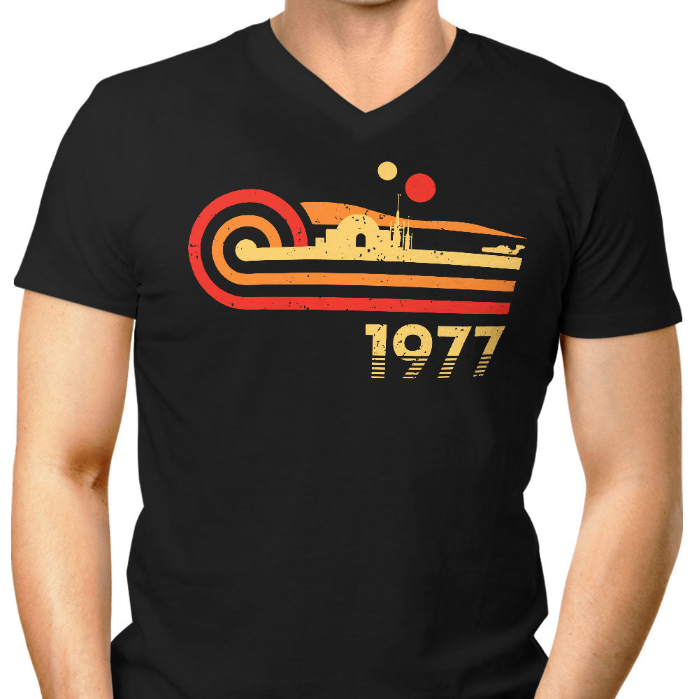 Retro Hope - Men's V-Neck product image 5